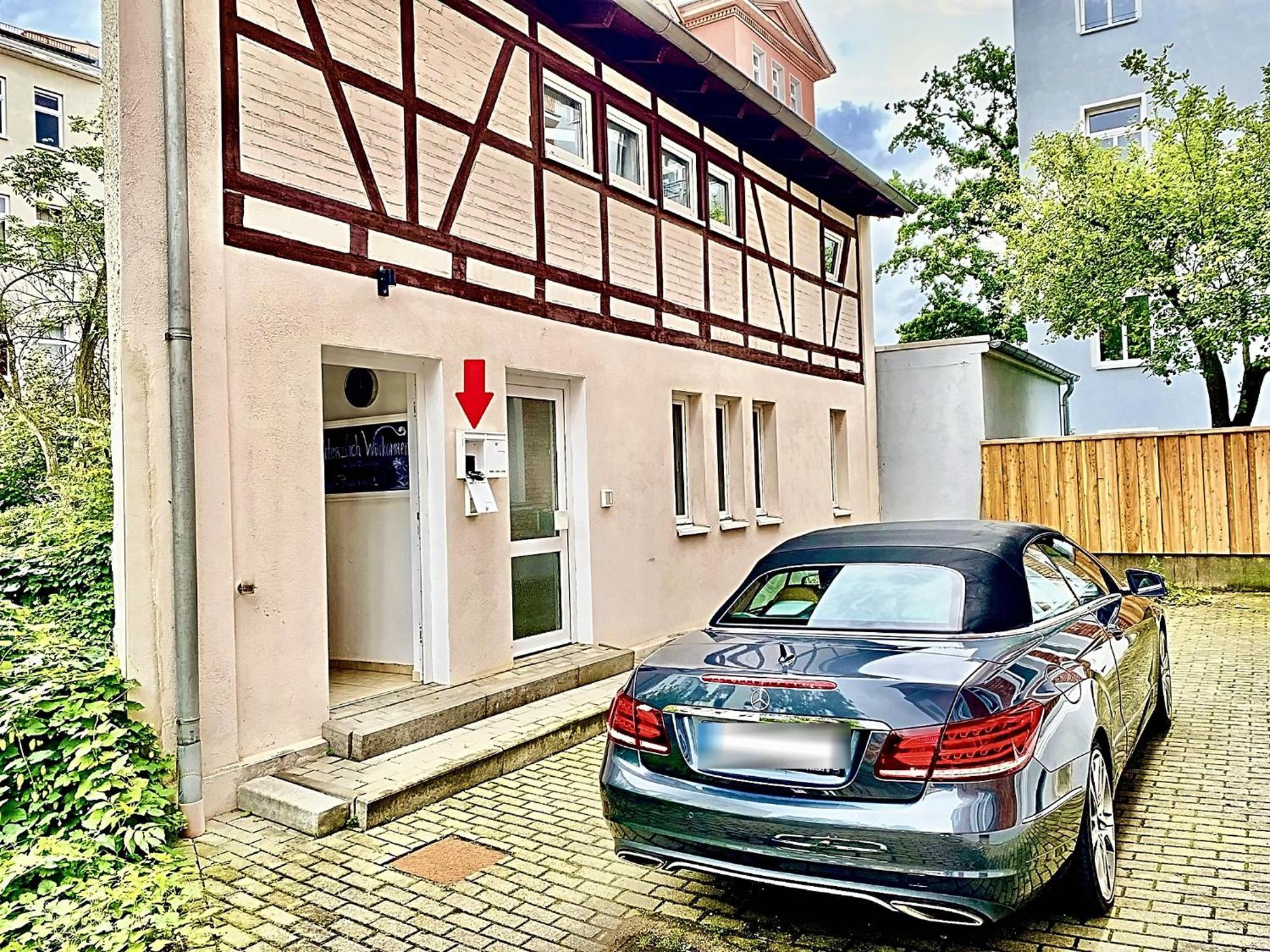 Die Remise Mit Kostenlosem Parkplatz Direkt Vor Der Tuer Erfurt Esterno foto