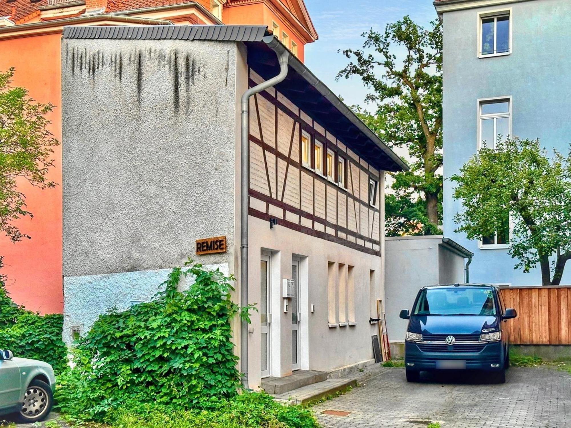 Die Remise Mit Kostenlosem Parkplatz Direkt Vor Der Tuer Erfurt Esterno foto